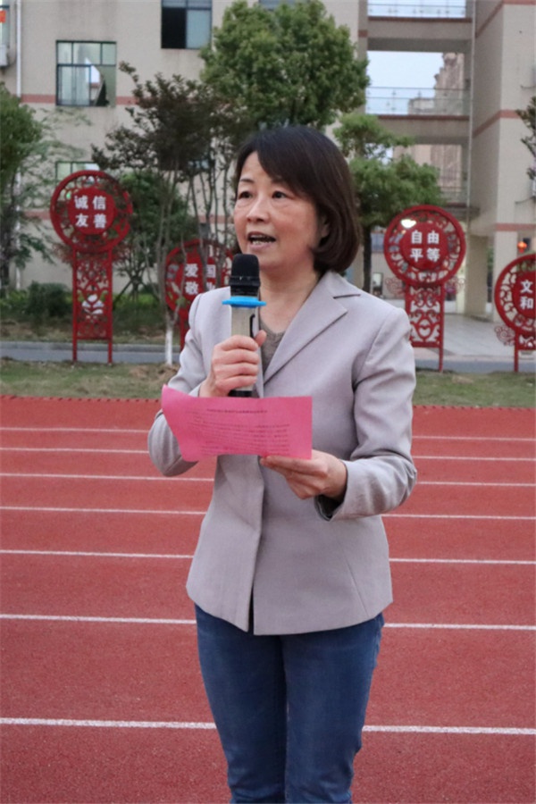 筑牢校園安全“防火墻”——吉安外國語實驗學(xué)校開展住校生夜晚應(yīng)急疏散演練594.jpg